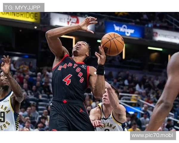 西亚卡姆强行干拔中距离投进，猛龙首节以21-20领先步行者